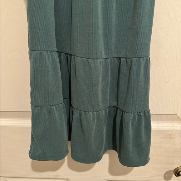 Women’s Sage Sleeveless Baby Doll Top, Small, Green Envelope, Women’s Clothes - Picture 5 of 8